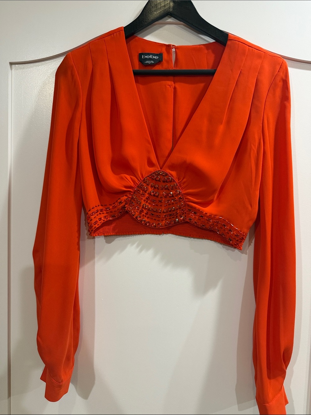 bebe Orange-Red Long Sleeve Embellished V-Neck Crop Top